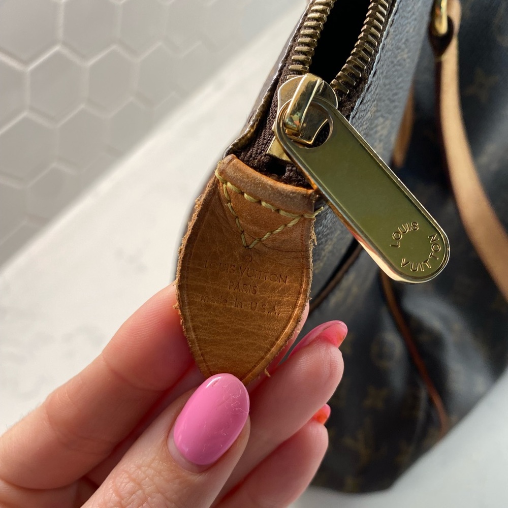 - Authentic Louis Vuitton totally GM - Picture 5 of 12